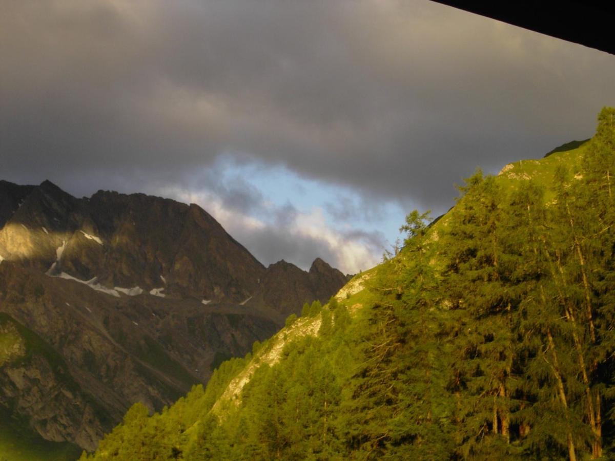 Sonnenhotel Soldanella Sonneck Samnaun Rom bilde